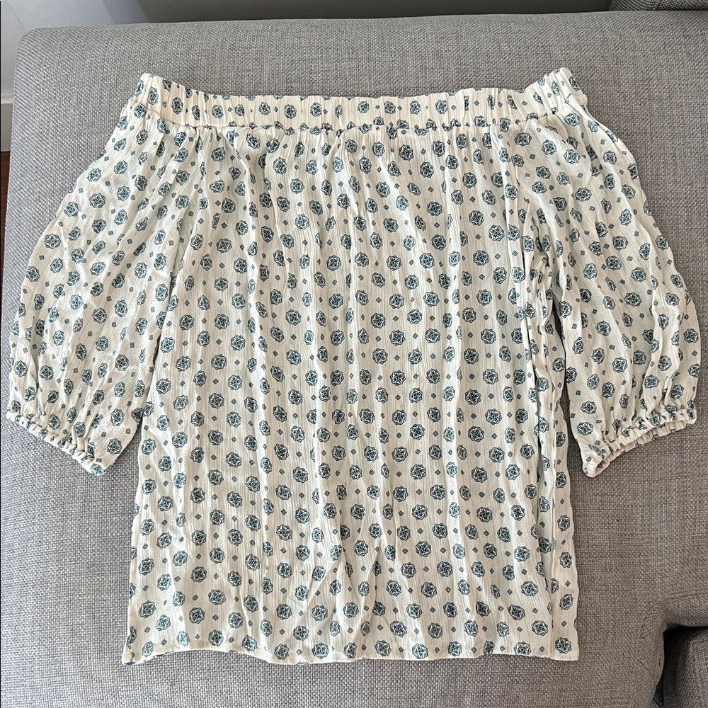▪️Michael Kors Cream Off-Shoulder Blouse▪️